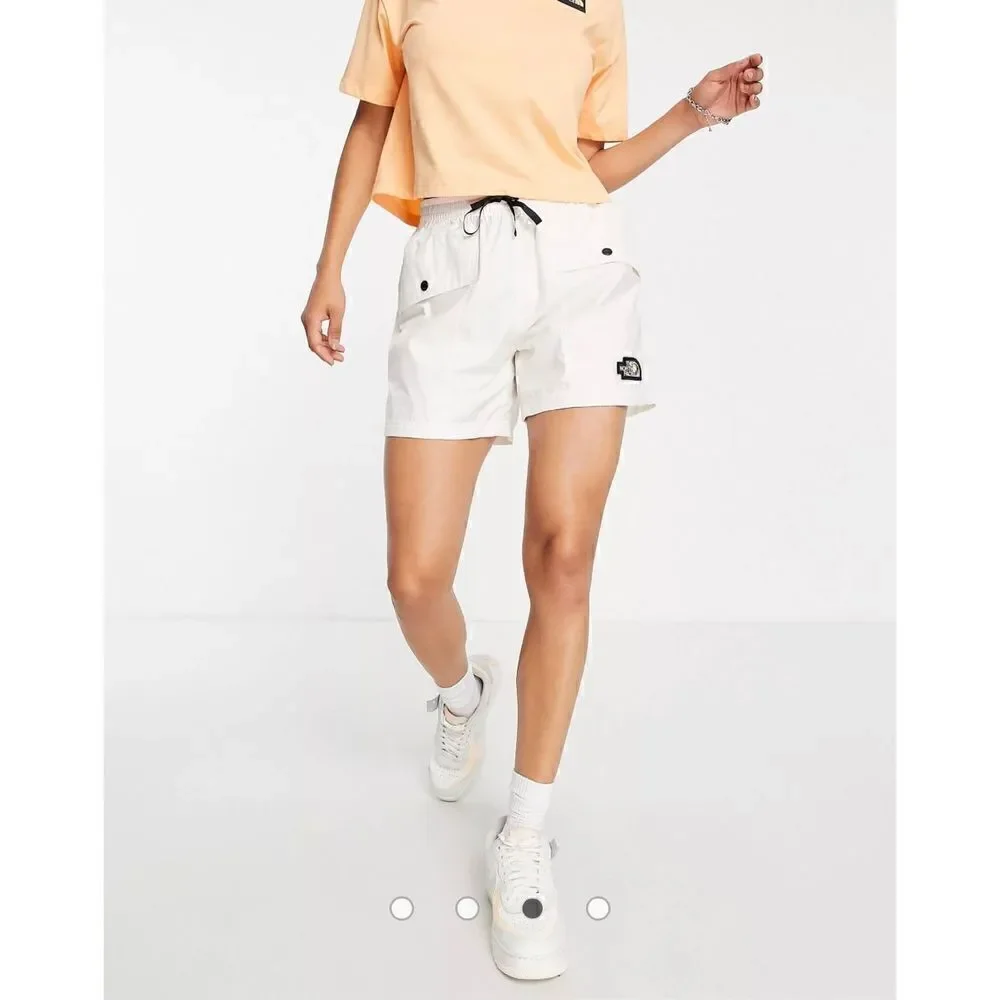 NWT The North Face Outline Horizon Shorts, White, Pride, Women’s XS Windwall 5”